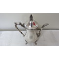 Stunning Viners International Silver Plate Tea Pot, Lidded Sugar Bowl and Creamer Set