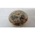 Vintage Total Elegance Staffordshire Fine Bone China Trinket Box Yorkie Dog Decoration 6 x 3,5 cm