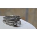 Gorgeous Sterling Silver Cuddle Triple Set Ring With Clear Stones Size R 7.7g