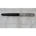 Vintage Parker 51 Black Fountain Pen With Hooded Nib and Silver Metal Lid L: 14 cm