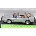 Die Cast Ferrari 575M Maranello Missing Mirror No Plastic Cover Scale 1:43 L: 105 mm SOLD AS IS