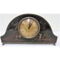 Beautiful Vintage Chinoiserie Decorated Mantel Clock In Working Order SOLD AS IS 27,5 x 7 x 15 cm