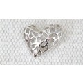 Beautiful Vintage Sterling Silver 925 Openwork Heart Pendant Small Clear Stones 26 x 28 mm (4.4 g)