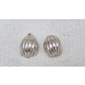 Stunning Vintage Sterling Silver 925 Ribbed Bean-Shaped Stud Earrings & Pendant Set (4.4 g)
