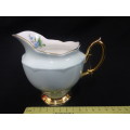 Stunning Royal Albert Bone China Milk Jug And Sugar Bowl Made In England