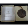 Vintage 1934-1964 Israel 30th Anniversary First Immigrant Runners Bronze Medallion - See Description