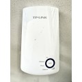 TP-LINK 300Mbps Universal Wireless N Range Extender (with Ethernet port)