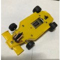 Scalextric Renault f1 (Yellow lot 1)