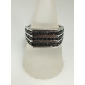 9.1 grams 9 carat White Gold, with Black Diamonds Gents Ring