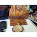 FINE LEATHER STITCHED ITEMS ESTATE (JOBLOT) SEE SCANS READ ON