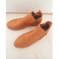 Stunning Ladies Ankle Boots Size 7 Only Ladies Classic Suede - Tan in Size 7 ONLY