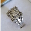 Stunning 10k White Gold Diamond Ring