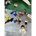 Massive collection of vintage Lego pieces bid for all !!!!