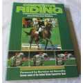 COMPETITIVE RIDING - AN ILLUSTRATED MANUAL OF DRESSAGE, SHOW JUMPING AND EVENTING - JANE HOLDERNESS-