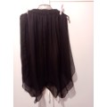 Black assymmetrical skirt 34-36