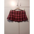 Pink and black pleated mini skirt L