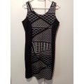 Black and white printed bodycon dress 36