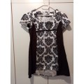 One of a kind white and black top with damask print 34-36