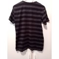 Grey and black striped t-shirt S