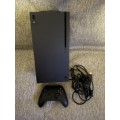 X BOX ONE  SERIES X 1TB SSD 1 CONTROLLER MINT AS NEW CONDITION