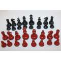 STAUNTON RED AND BLACK LEAD CHESS SET