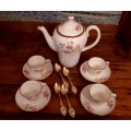 ROYAL SWAN of STAFFORDSHIRE Porcelain Coffee Pot & 4 Demitasse Coffee Cups & Saucers Duos - Vintage