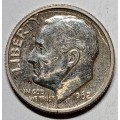 1962 silver USA Roosevelt dime no mint mark - high grade.