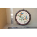 Round Framed - Hand-Embroidery - Wall Hanging - Birds Nesting