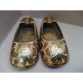 Vintage! Pair Of Etched Enamaled Brass Slipper Ashtrays Made In India
