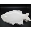 Lovely Set of 5 Ceramic Serving Platters 41cm x 24cm, Fish Design (only 1 is glazed)