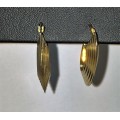 9K / genuine 9  carat Gold,modern style   ,Imported  Pair of   ribbed  Creole  earrings, 28 mm  long