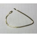 9K  - 9 carat solid yellow  Gold - Marina link -bracelet  18.5 cm. long
