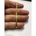 9K  - 9 carat solid yellow  Gold - Marina link -bracelet  18.5 cm. long