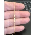 9  carat  ----Imported  round anchor gold necklace    ----   cm 40---clearance item