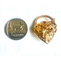 9K solid  9 carat Gold , stunning imported pendant   filigree padlock