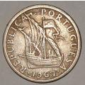 1967 - 2.5 ESCUDOS - 2$50 - 2 1/2 - PORTUGAL - PORTUGUESA - KM#590 - COPPER-NICKEL - PORTUGUESE