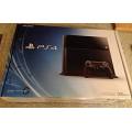 SONY PS 4 500 GIG (2 CONTROLLERS + 6 GAMES WORTH R5500)