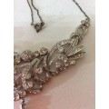 VINTAGE CUSTOM JEWELRY NECKLACE  WITH SMALL STONES - GREAT DETAIL & CRAFTMANSHIP -