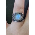 ` VINTAGE `Cabochon Cut`  MOONSTONE / Set in 925 Sterling Silver (Genuine Silver and Genuine Stone)