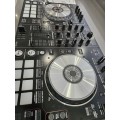 Pioneer DDJ-SR PRO DJ Controller