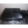 Xbox One 500GB Console & 1 Controller