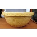Vintage "Mason & Cash - Cane mixing bowl. Made in England. Approx. 24 D x 11 cm H