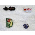 Bundle of Assorted Vintage Collectable Pins