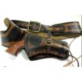 .45 Caliber Cavalry Revolver + Leather Holster + Catridge Belt. Replica pistol.