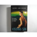 Kissing Sin- Keri Arthur (PAPERBACK)