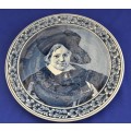 Delft Blue Portrait Plate `Die Man Met De Slappe Hoed`
