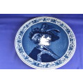 Delft Blue Portrait Plate `Rembrandt als Officier`