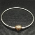 Sterling Silver Moments Bangle with Pandora Shine Heart Clasp (Size:21 cm)