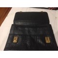EXECUTIVE BUFFALO LEATHER SATCHEL/BAG IN VERY GOOD CONDITION