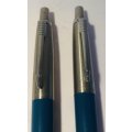 VINTAGE PARKER JOTTER STAINLESS STEEL AND BLUE BALLPOINT PEN AND PENCIL